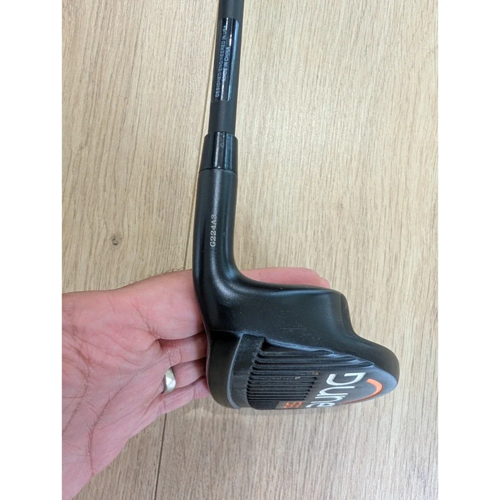 Golf Club DUNE 56 black Wedge RIGHT H Graphite Shaft Very Good Condition